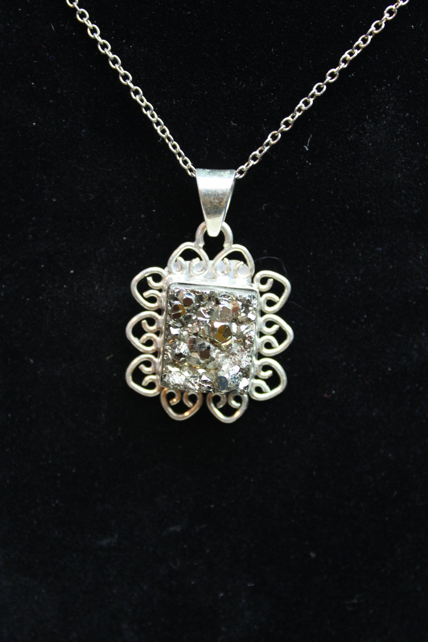 Pirite pendant in .925 silver
